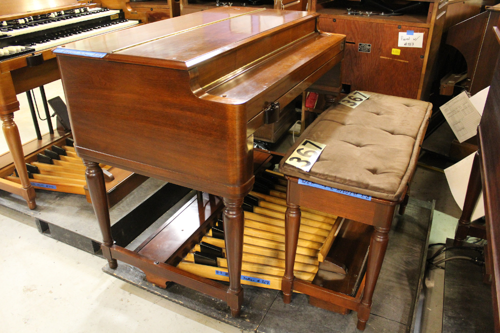 367 is a 1959 Hammond B-3 with an OBL-2 output system and paired with a 122 Leslie #H-71428! 