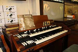 264 - Hammond C3 Organ for Sale