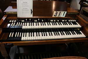 311 - Hammond B3 Organ