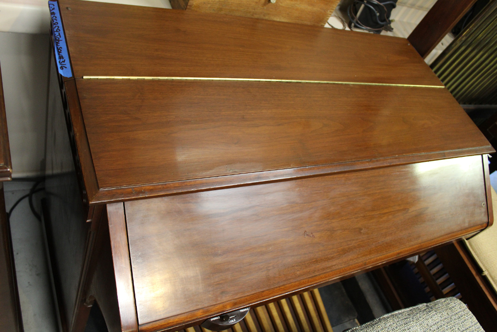 316 is a 1955 Hammond C-3 in a walnut finish. Serial #56859