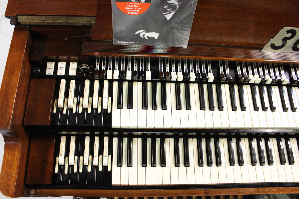 367 is a 1959 Hammond B-3 with an OBL-2 output system and paired with a 122 Leslie #H-71428! 