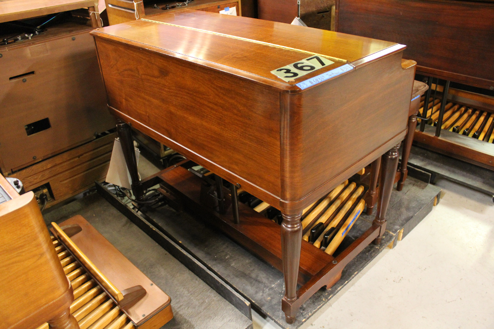 367 is a 1959 Hammond B-3 with an OBL-2 output system and paired with a 122 Leslie #H-71428! 