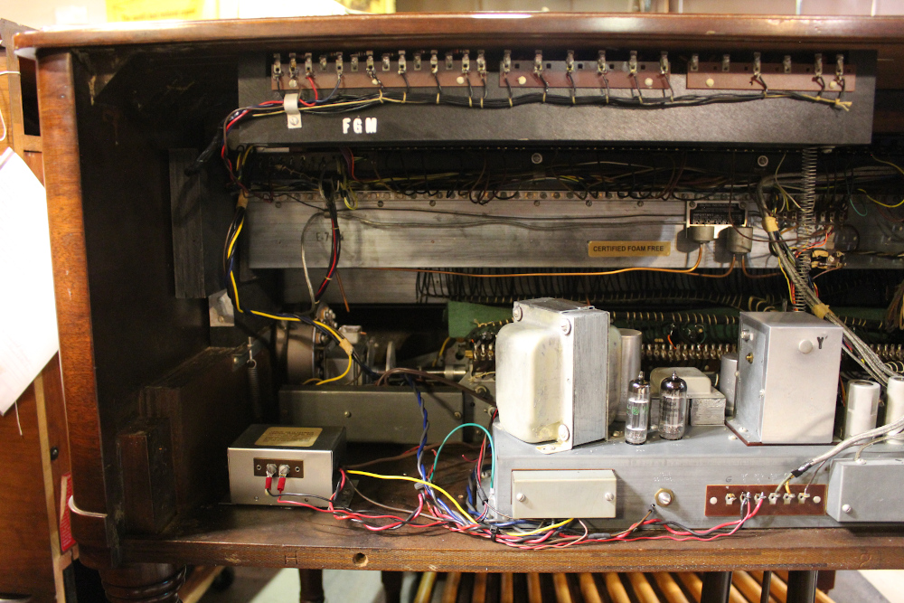 367 is a 1959 Hammond B-3 with an OBL-2 output system and paired with a 122 Leslie #H-71428! 