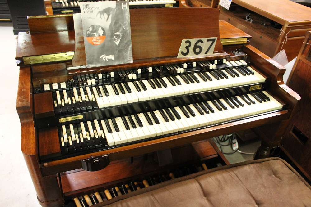 1959 Hammond B3 for sale.
