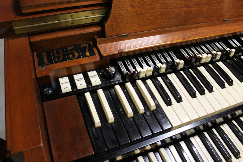 378 is a 1957 Hammond C3 for sale  in a walnut finish. Serial #70773
