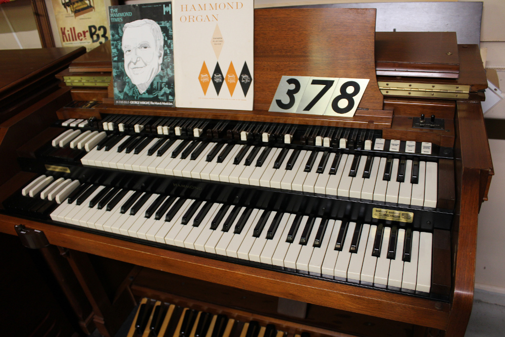 378 is a 1957 Hammond C3 in a walnut finish. Serial #70773