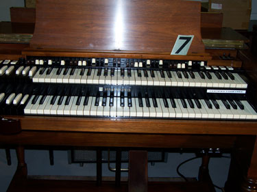 Vintage 1971 Hammond B3 Organ
