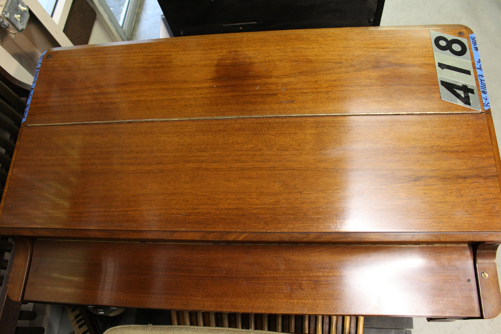418 is a 1936 Hammond BC from the family of the original owner! Excellent condition! With a new solid-state pre-amp, 2 tone generators & new power amp in the Leslie 122!