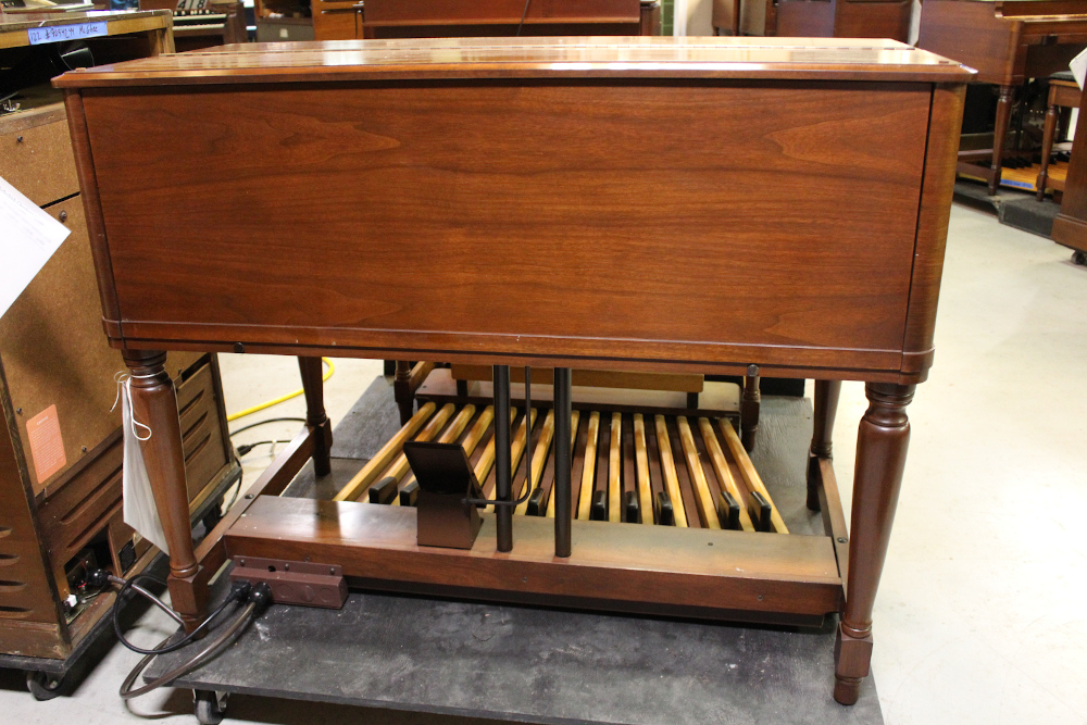 #429 is a 1958 Hammond B3 in a walnut finish in great condition.