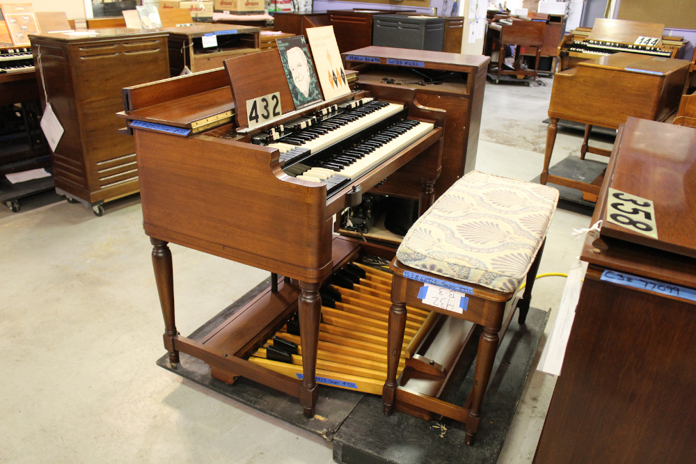 #432 is a 1955 Hammond B3 in mint condition, from the original owner - Serial #58923