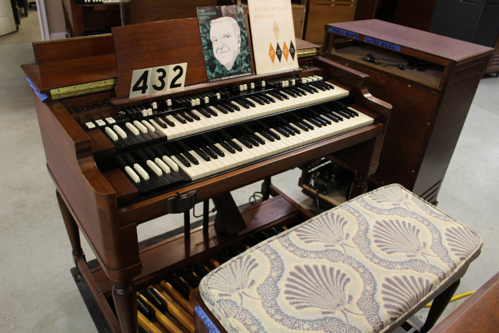 #432 is a 1955 Hammond B3 in mint condition, from the original owner - Serial #58923
