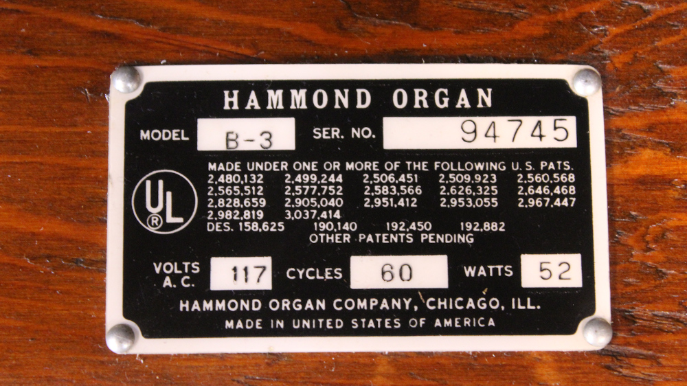 440 is a 1965 Hammond B-3 with some minor sun fading. Serial #94745