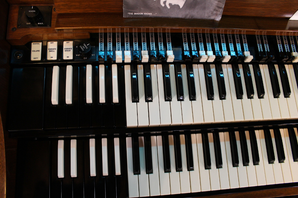 455 is a 1963 Hammond A100 in a mahogany finish..