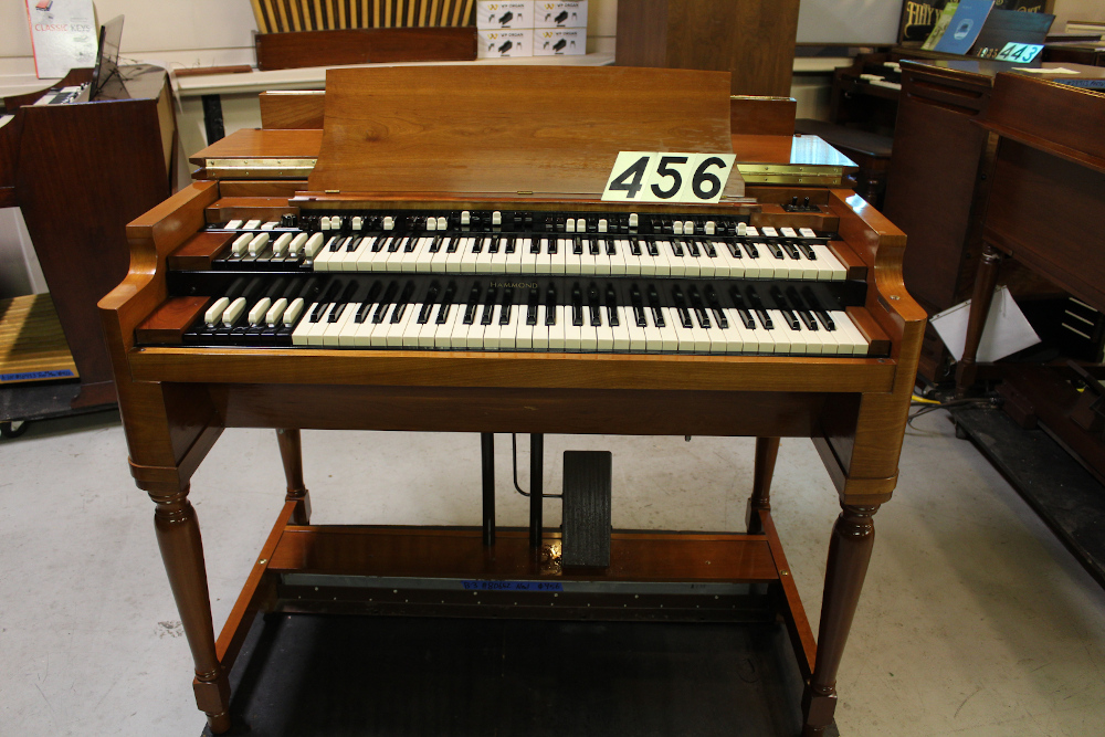 #456 is a 1959 Hammond B3 in a rare fruitwood finish, mint condition! Serial #80652