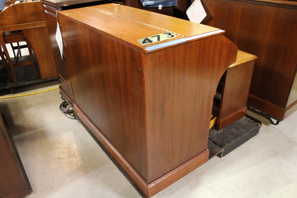 473 is a 1963 Hammond C3 in a walnut finish.