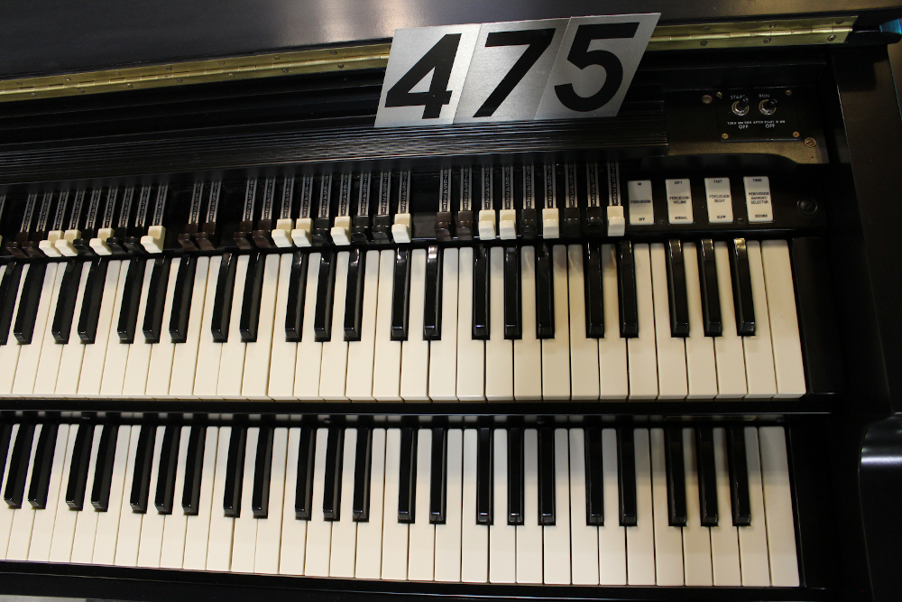 475 is a 1967 Hammond B-3 in a custom ebony finish, paried with two matching Leslies! 