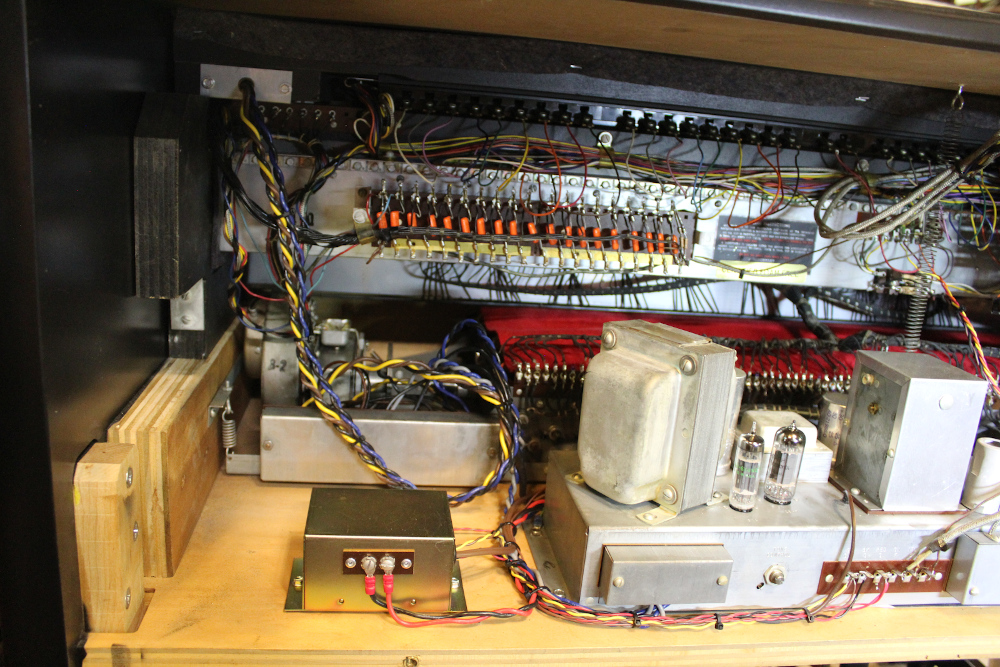 475 is a 1967 Hammond B-3 in a custom ebony finish, paried with two matching Leslies! 