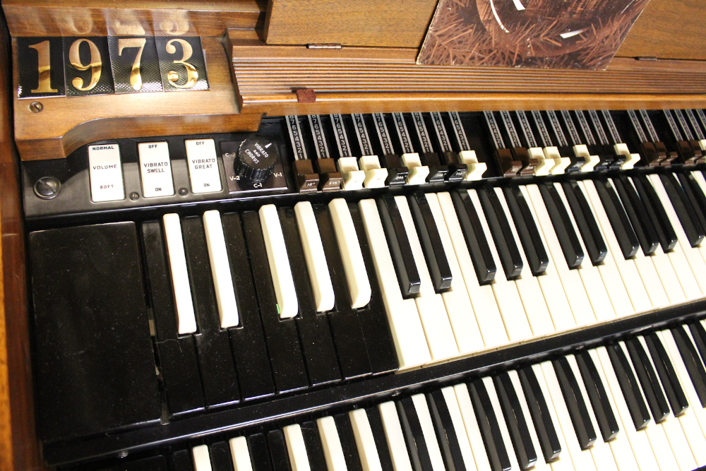 481 is a 1973 Hammond B-3 for sale in great condition.