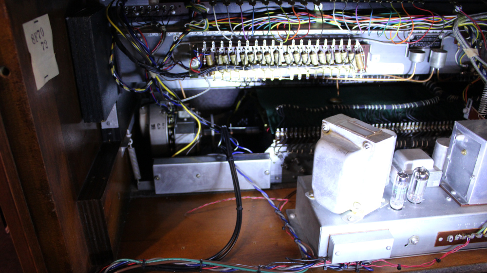 491 is a 1958 C3 in a Walnut finish.  Serial #72913