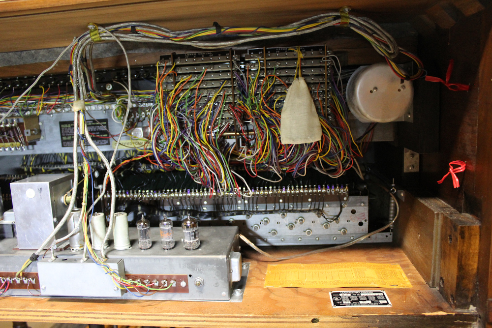 496 is a 1971 Hammond B-3 in a walnut finish.. 