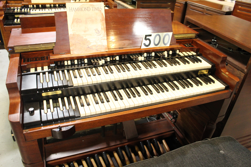 #500 is a 1964 Hammond B-3 in great condition and has a TREK-II reverb system installed!