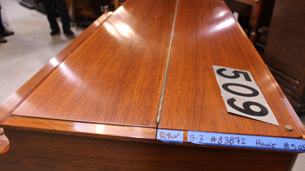 509 is a 1960 Hammond B3 in a Walnut finish. Serial #83872