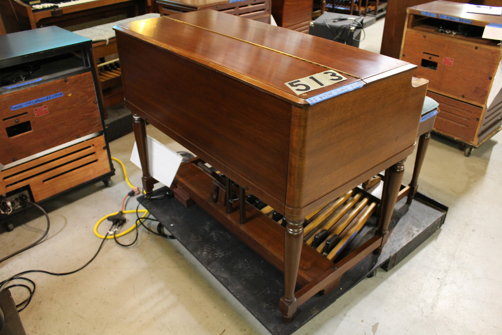 513 is a 1951 Hammond B-2 with smooth pulling drawbars, and is paired with a 125 Leslie that has been modified into a 142! !