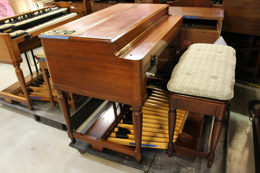 520 is a 1957 Hammond B-3 with some minor sun fading. Serial #65965