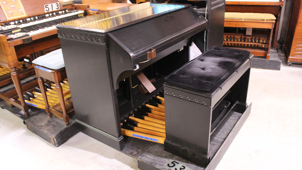 534 is a 1957 Hammond C-3 in an ebony finish! Serial #70585
