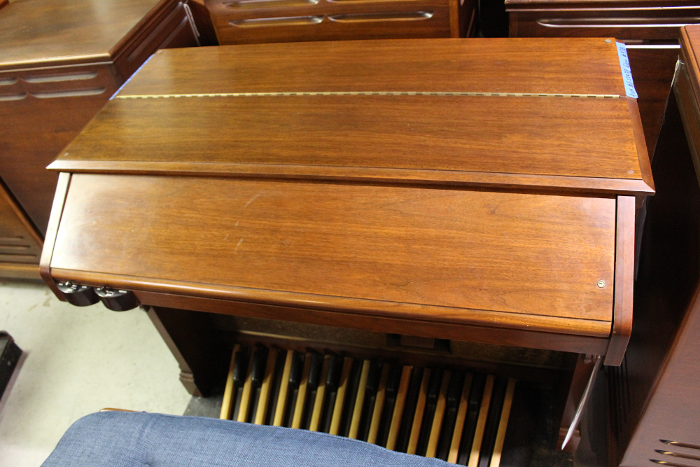 538 is a 1969 Hammond A-105 in almost mint condition! Serial #A-27538.