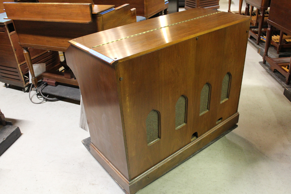 538 is a 1969 Hammond A-105 in almost mint condition! Serial #A-27538.