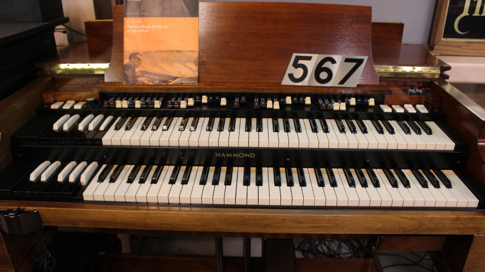 567 Hammond MK II with Leslie 122XB 