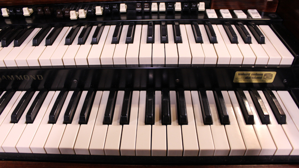 584 (1970) B3 with Trek II Pre-Amp & Reverb