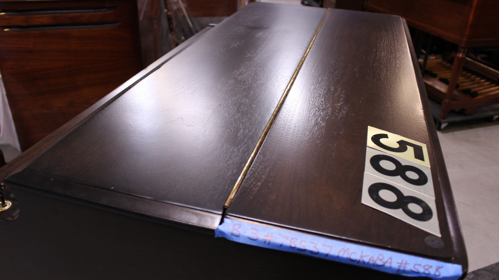 588 is a 1959 Hammond B3 in a Custom black stain laquer finish. 