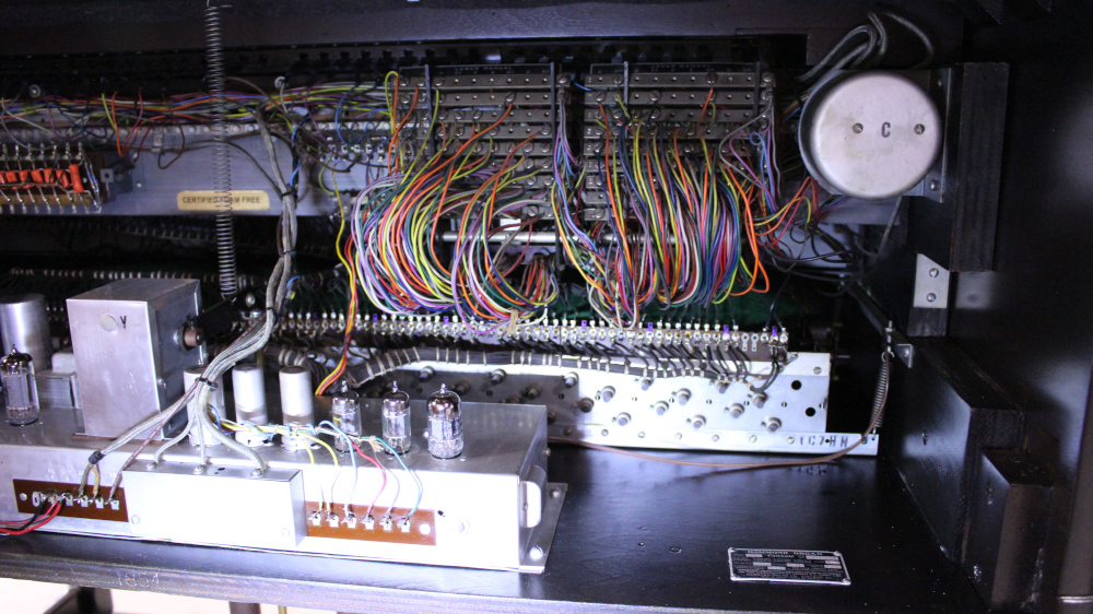 588 is a 1959 Hammond B-3 in a Custom black stain laquer finish. 