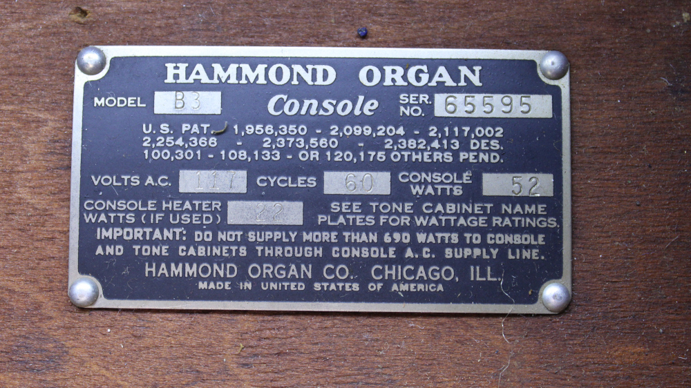 591 is a 1957 Hammond B3 in a Walnut finish.