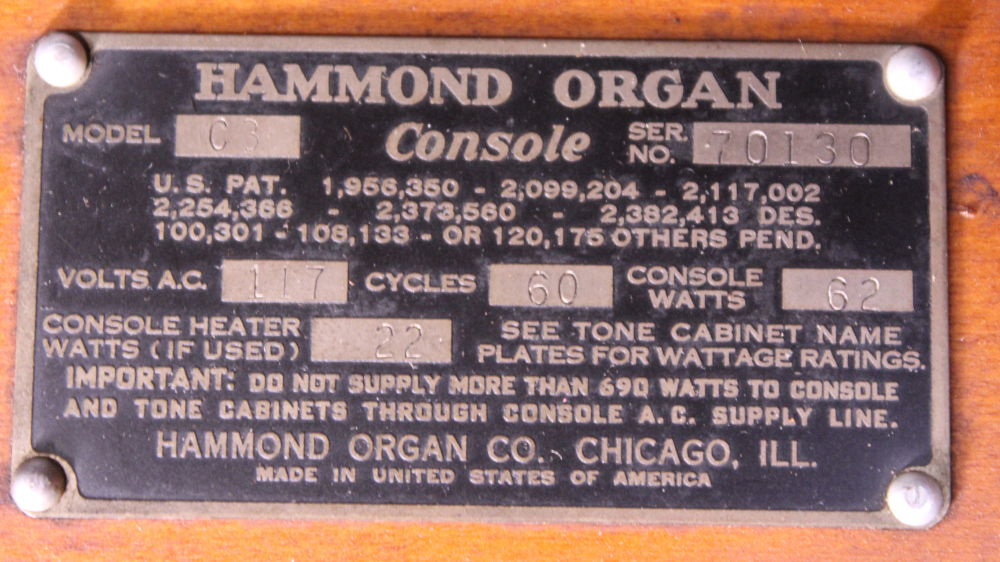 3592 is a 1957 Hammond C3 in a Walnut finish.