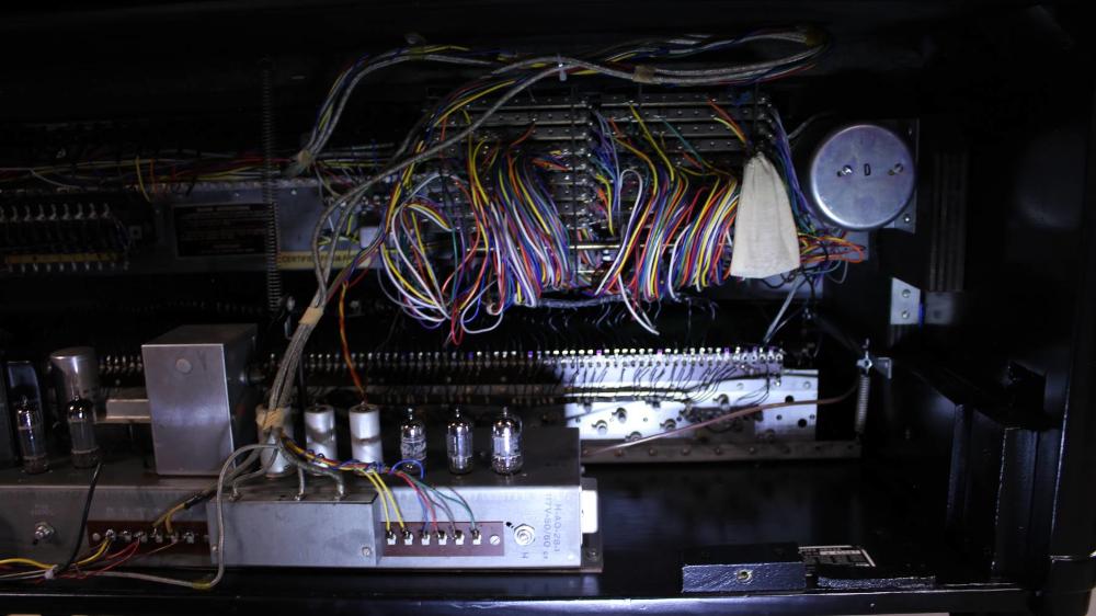 631 is a 1969 Hammond B3 in an ebony finish for sale. Serial number A-45047