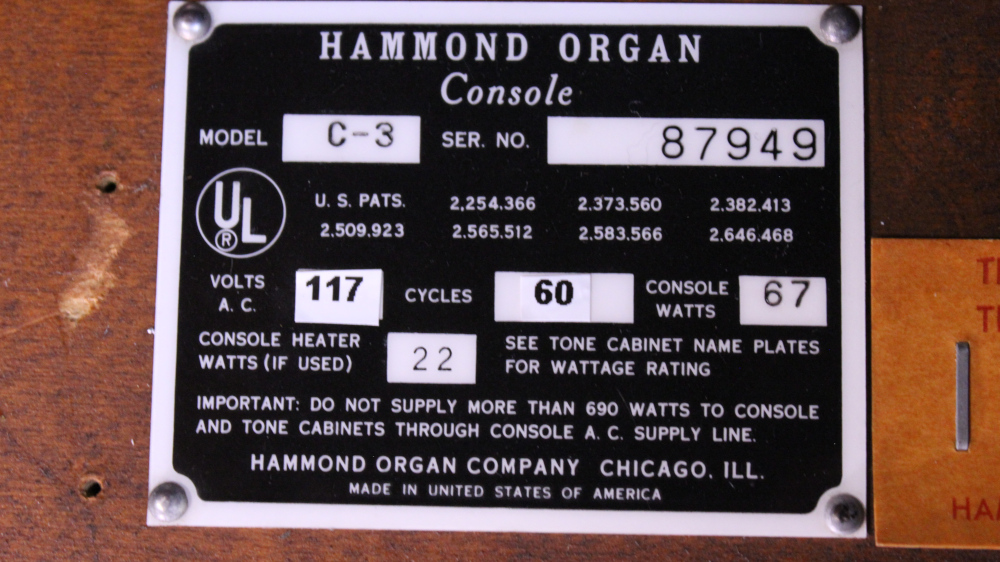 635 is a 1962 Hammond C3 in a Walnut finish.  Serial #87949 