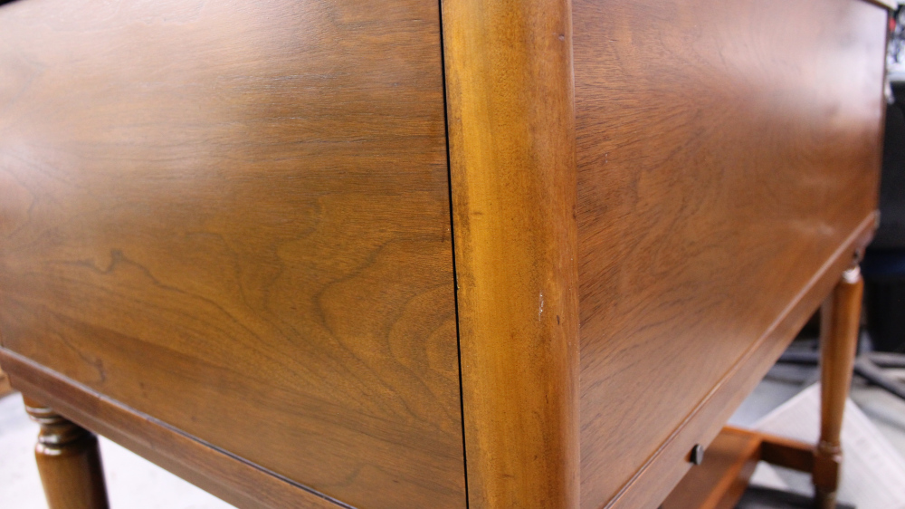 637 is a 1974 Hammond B3 in a Walnut finish.