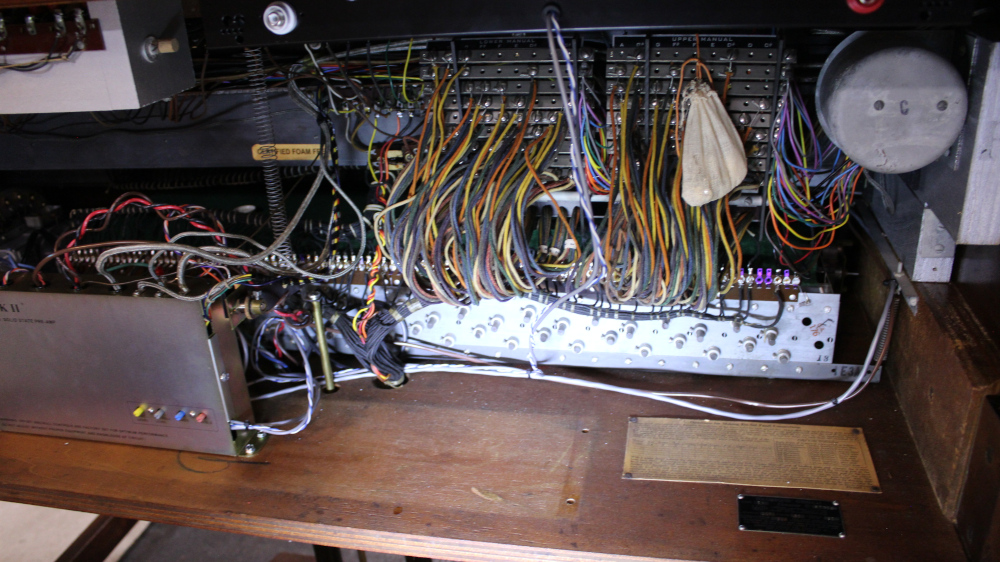 640 is a 1955 Hammond B3 in a Walnut finish for sale.