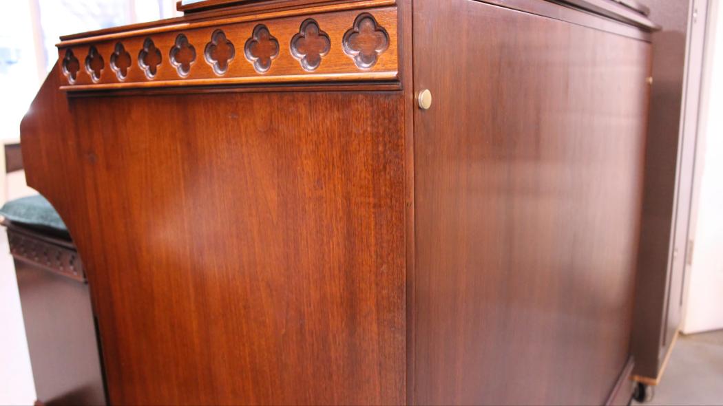 Restored 1957 Hammond C3 organ in walnut finish, inventory #644, Serial #68562