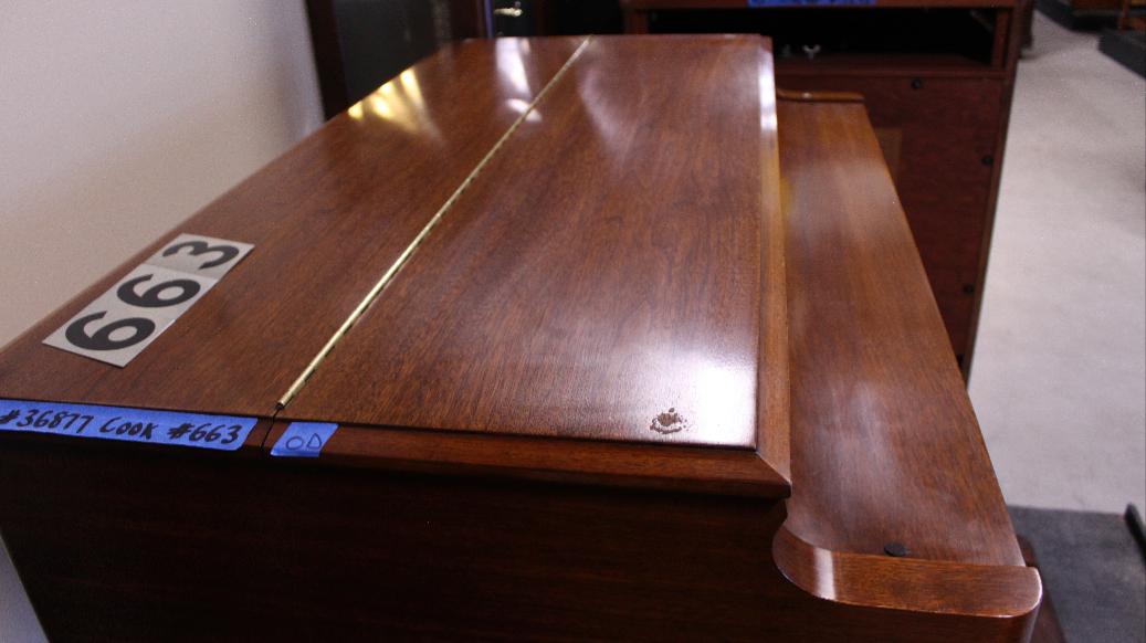 663 is a 1950 Hammond B2/B3 in a walnut finish SOLD!.  Serial #36877