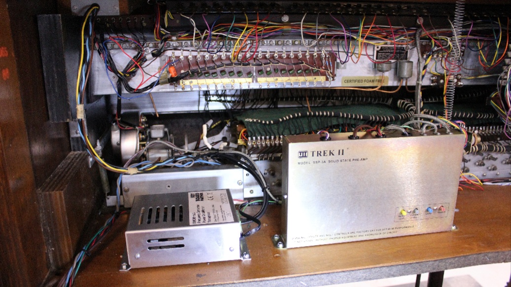 668 is a 1959 Hammond C3 in a Walnut finish for sale.