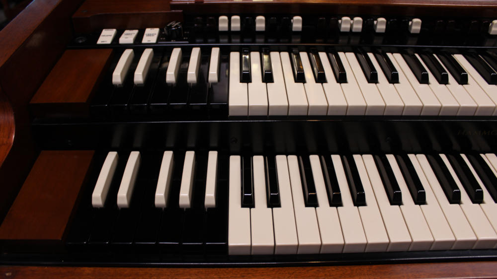 682 is a 1957 Hammond B-3 in a walnut finish, Serial 71062, for sale now. Picture yourself pulling the drawbars, hearing that growl in the bass, and feeling the room come alive. for sale!