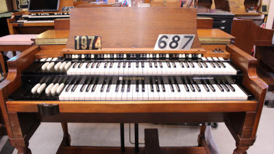 687 is a 1974 Hammond B3 in a walnut finish for sale!