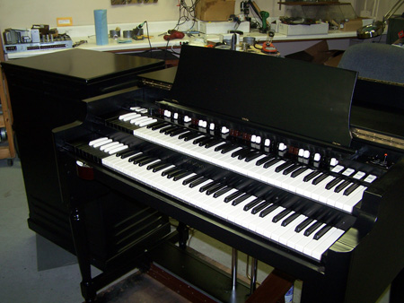 Ebony Hammond B3 Organ
