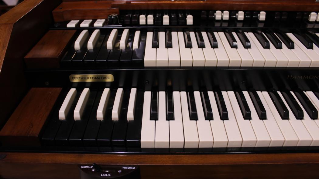 Restored 1958 Hammond C3 organ in walnut finish, inventory #714, Serial #73530