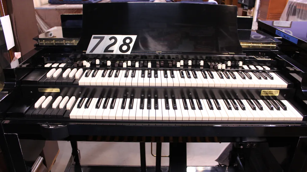 Custom high gloss ebony Hammond B3 with matching Leslie 122, inventory #728