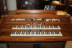 Hammond 850 Church Organ with Leslie
